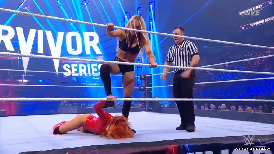 SURVIVOR_SERIES_2021_NOV__212C_2021_-_Becky_vs_Charlotte_0746.jpg