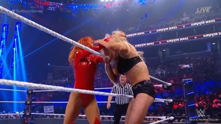 SURVIVOR_SERIES_2021_NOV__212C_2021_-_Becky_vs_Charlotte_1857.jpg