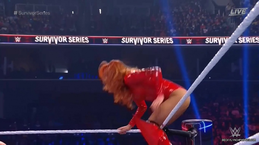 SURVIVOR_SERIES_2021_NOV__212C_2021_-_Becky_vs_Charlotte_1889.jpg