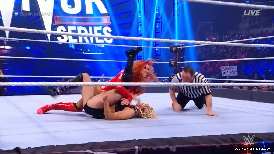 SURVIVOR_SERIES_2021_NOV__212C_2021_-_Becky_vs_Charlotte_1900.jpg