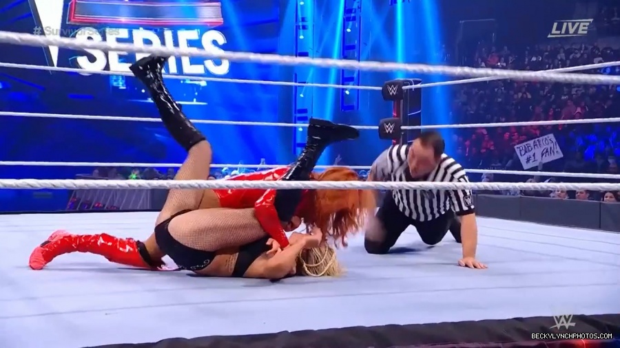 SURVIVOR_SERIES_2021_NOV__212C_2021_-_Becky_vs_Charlotte_1902.jpg