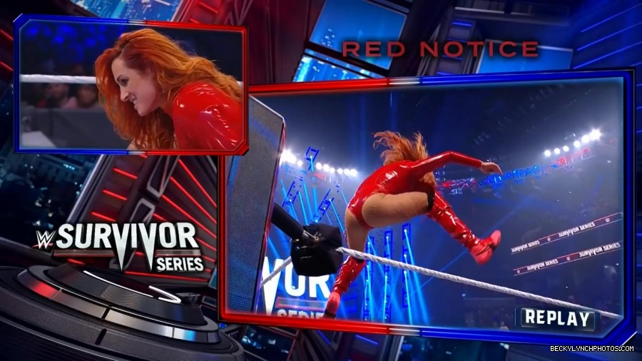 SURVIVOR_SERIES_2021_NOV__212C_2021_-_Becky_vs_Charlotte_1930.jpg