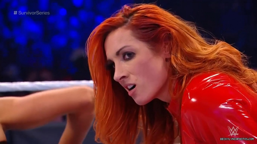 SURVIVOR_SERIES_2021_NOV__212C_2021_-_Becky_vs_Charlotte_1955.jpg