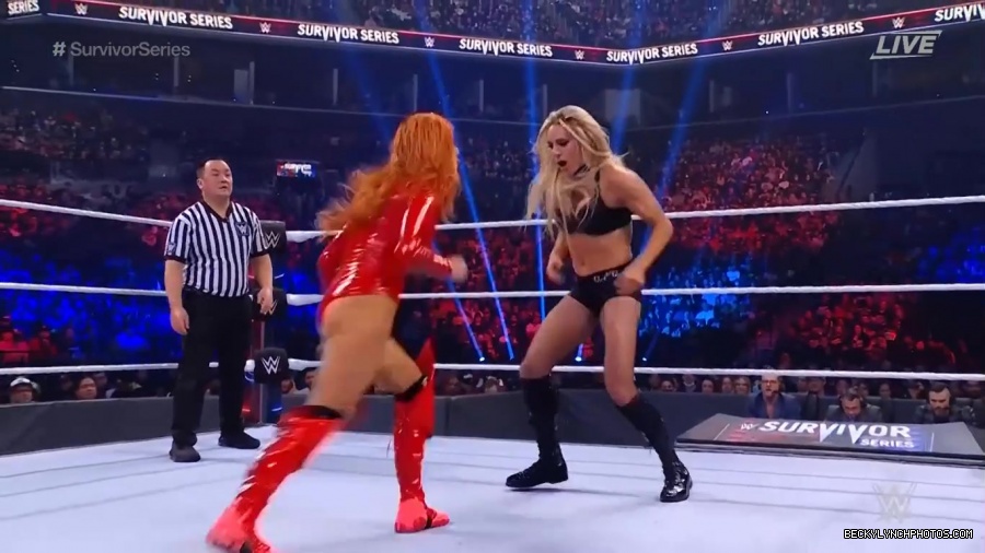 SURVIVOR_SERIES_2021_NOV__212C_2021_-_Becky_vs_Charlotte_2005.jpg