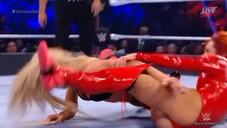 SURVIVOR_SERIES_2021_NOV__212C_2021_-_Becky_vs_Charlotte_2014.jpg