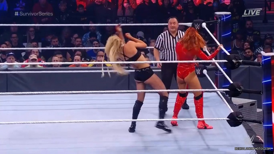 SURVIVOR_SERIES_2021_NOV__212C_2021_-_Becky_vs_Charlotte_2194.jpg