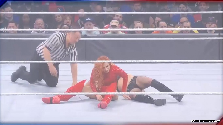 SURVIVOR_SERIES_2021_NOV__212C_2021_-_Becky_vs_Charlotte_2366.jpg