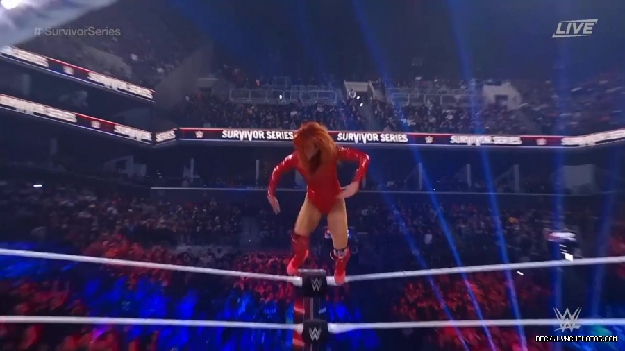 SURVIVOR_SERIES_2021_NOV__212C_2021_-_Becky_vs_Charlotte_2475.jpg