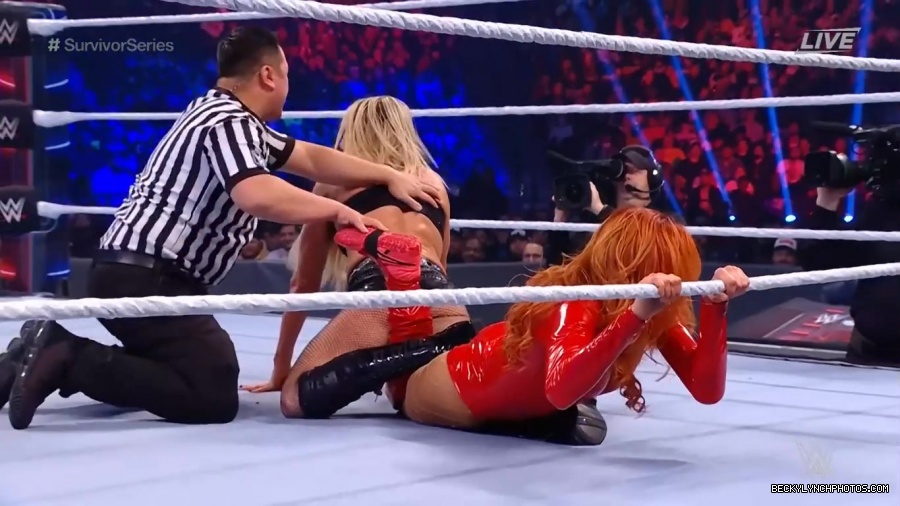 SURVIVOR_SERIES_2021_NOV__212C_2021_-_Becky_vs_Charlotte_2656.jpg