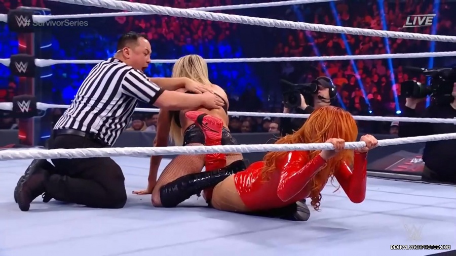 SURVIVOR_SERIES_2021_NOV__212C_2021_-_Becky_vs_Charlotte_2657.jpg