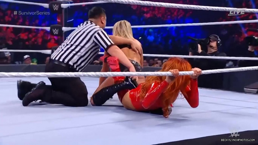 SURVIVOR_SERIES_2021_NOV__212C_2021_-_Becky_vs_Charlotte_2662.jpg