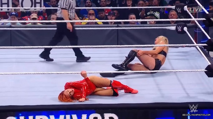 SURVIVOR_SERIES_2021_NOV__212C_2021_-_Becky_vs_Charlotte_2677.jpg
